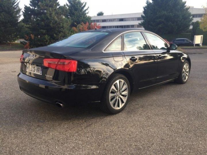 Audi A6 IV 2.0 TFSI HYBRID 245 AVUS TIPTRONIC     HYBRID NOIR HAVANE - 25