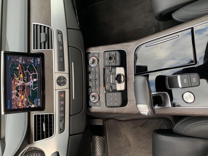 Audi A8 Quattro 4.0 V8 TFSI - BVA Tiptronic Limousine Avus Extended PHASE 2 GRIS FONCE - 10