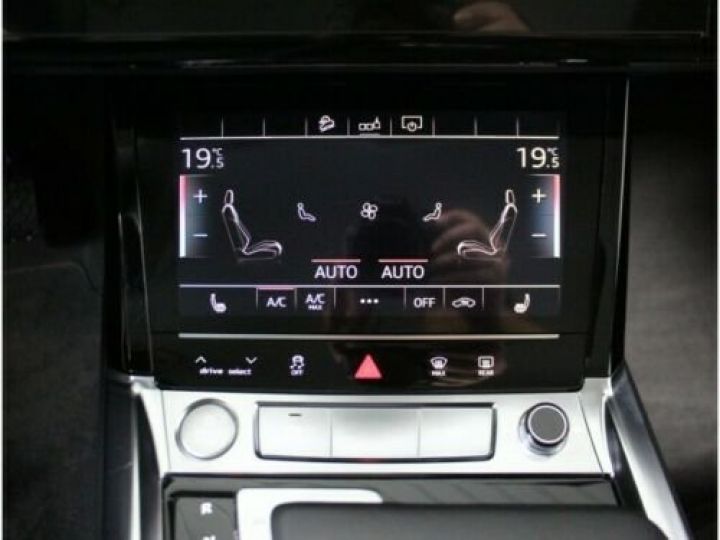 Audi E-tron 50 Quattro / 1er main / GPS / Bluetooth / Phare LED / Siège chauffants / Garantie 12 mois  Gris métallisée  - 15