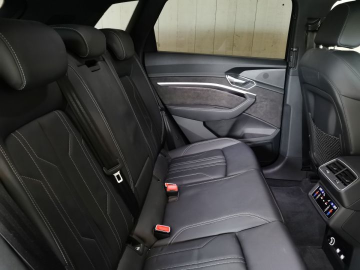 Audi e-tron 55 QUATTRO 408 CV AVUS EXTENDED Bleu - 9