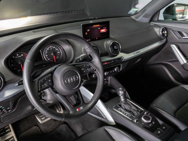 Audi Q2 35 TFSI 150 COD S LINE S TRONIC - PREMIERE MAIN - GARANTIE 6 MOIS - ORIGINE AUDI LYON Noir Verni - 9
