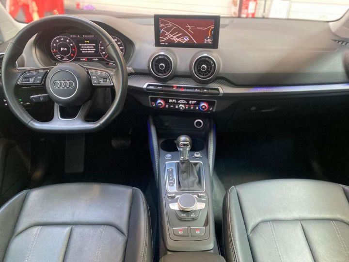 Audi Q2 40 TFSI 190 S tronic 7 Quattro Design Luxe Argent - 15
