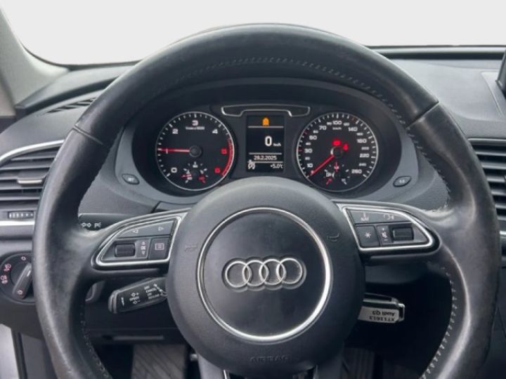 Audi Q3 2.0 TDI 140 Ambiente XENONS GPS Gris - 11