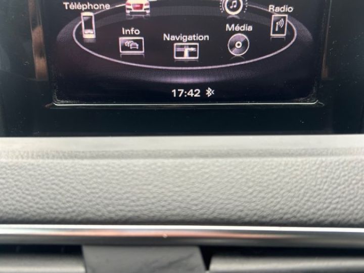 Audi Q3 2.0 TDI 140 Ambiente XENONS GPS Gris - 13