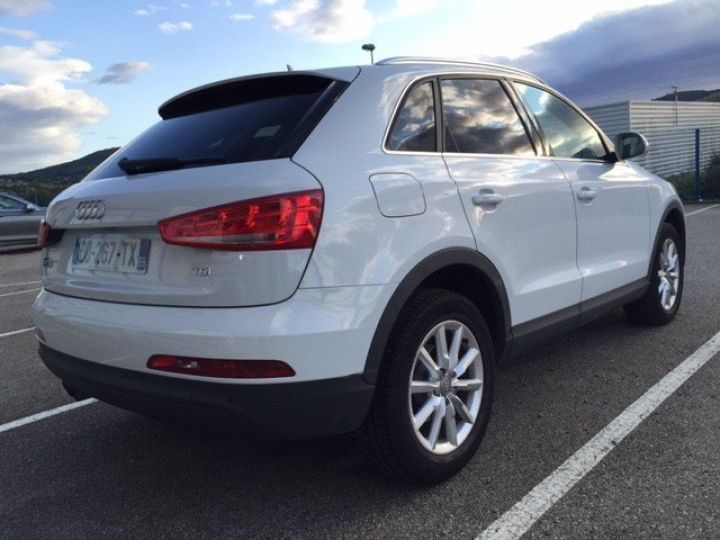 Audi Q3 2.0 TDI 140 CV BUSINESS LINE      Diesel BLANC - 13