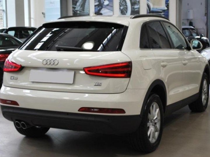 Audi Q3 2.0 TDI 177cv quattro S Tronic Advanced Plus     Diesel BLANC - 9