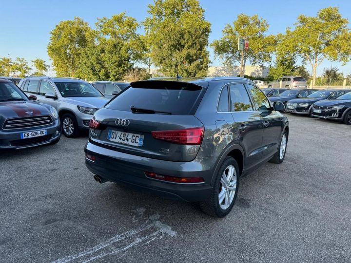 Audi Q3 2.0 tdi 184 ch s line Gris - 5