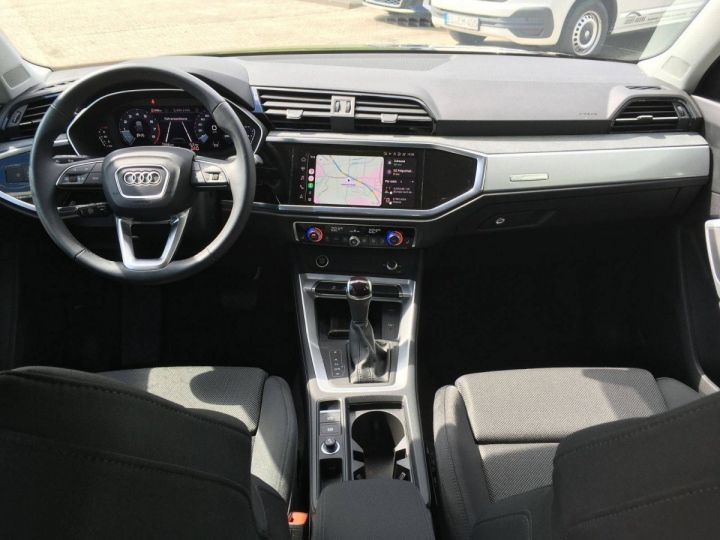 Audi Q3 35 TDI 150ch S tronic 7 NOIR - 9