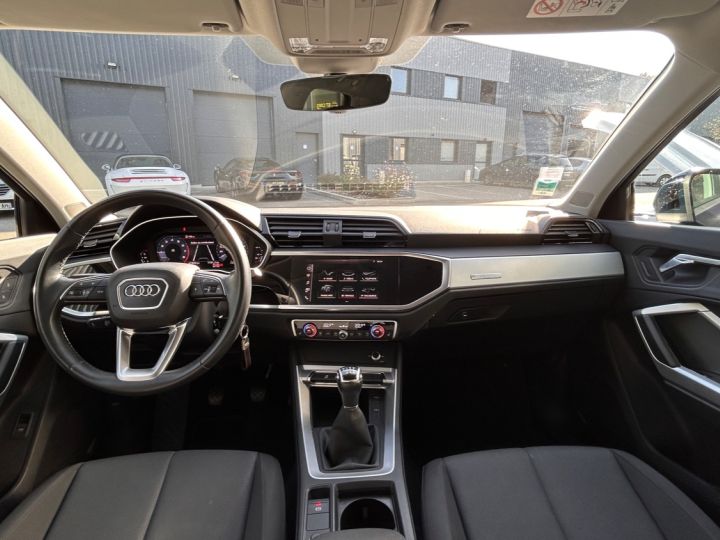 Audi Q3 Audi Q3 35 TFSI - LOA 483 euros par mois - Audi Virual Cockpit - Apple CarPlay - Attelage BLEU - 4