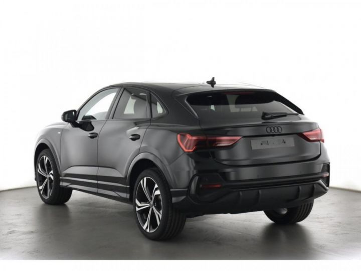 Audi Q3 Sportback 1.5 35 TFSI - 150 - BV S-tronic 2019 S Line Noir métallisé MYTHOS BLACK - 2