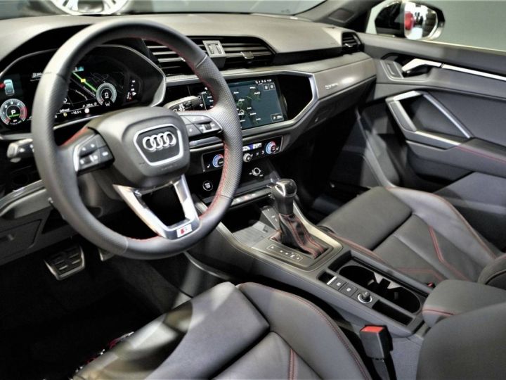 Audi Q3 Sportback 35 2.0TDI quattro S-Line AHK*SONOS Noir Metallisé - 34