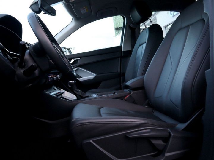 Audi Q3 Sportback 35 TFSI Mild-Hybride/essence/ interieur cuir* Blanc métal  - 2