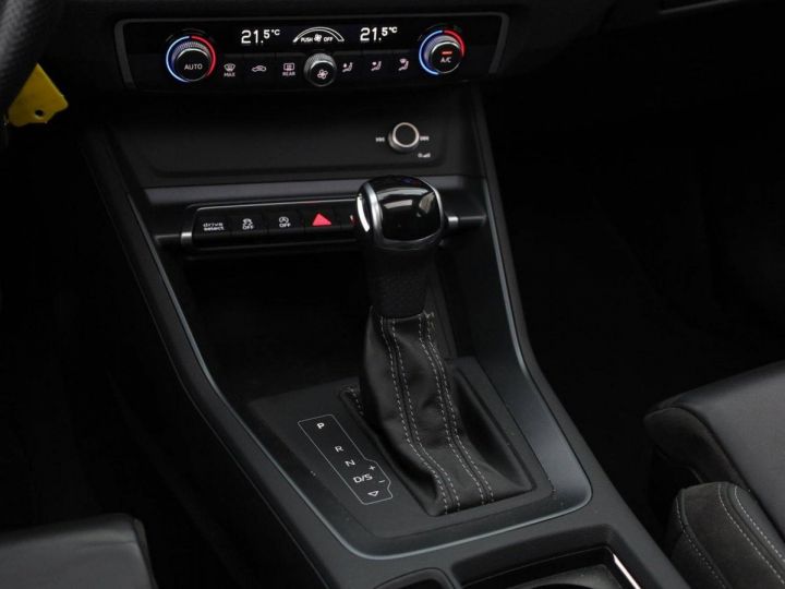 Audi Q3 Sportback 45 TFSI Quattro S-Line panorama Noir Metallisé - 14