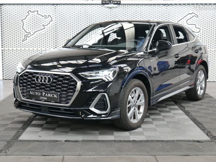 Audi Q3 Sportback NEW HYBRID 45TFSI e 245 S LINE 1° MAIN FRANCAIS TVA RECUPERABLE GPS 16-9 XENON CAMERA DE RECUL VOLANT MEPLAT HAYON ELECTRIQUE CHARGEUR INDUCTION JA18  Noir - 1