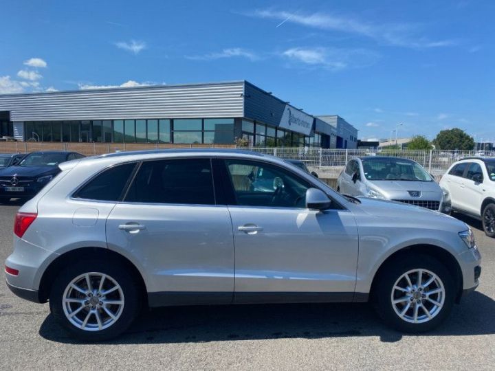 Audi Q5 2.0 TDI 143CH FAP AMBITION LUXE QUATTRO Gris - 3