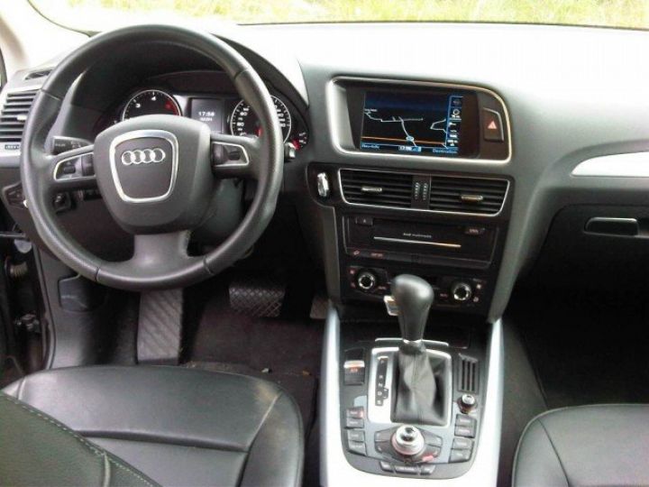 Audi Q5 2.0 TDI 170CV QUATTRO STRONIC7 AMBITION LUXE     Diesel GRIS FONCE - 8