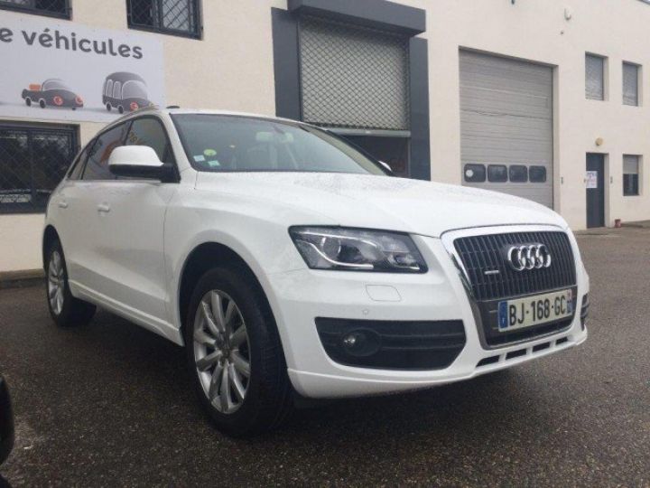 Audi Q5 2.0 TFSI 211 CV AVUS QUATTRO S-TRONIC     Essence BLANC - 1