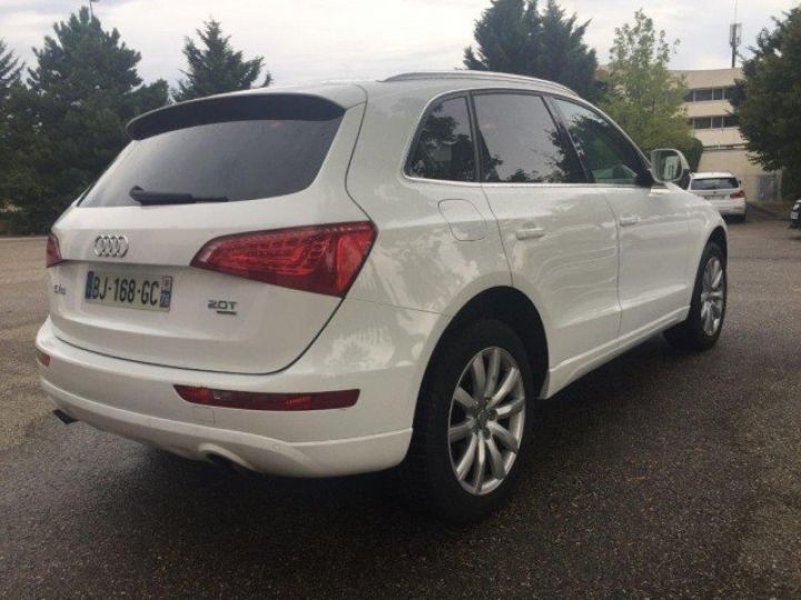 Audi Q5 2.0 TFSI 211 CV AVUS QUATTRO S-TRONIC     Essence BLANC - 32