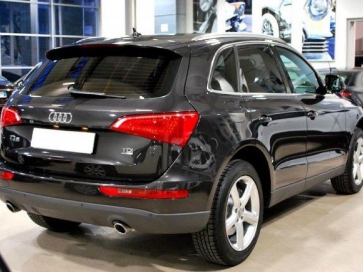 Audi Q5 3.0 V6 TDI 240 cv QUATTROS-LINE S-TRONIC     Diesel GRIS  FONCE METAL - 10