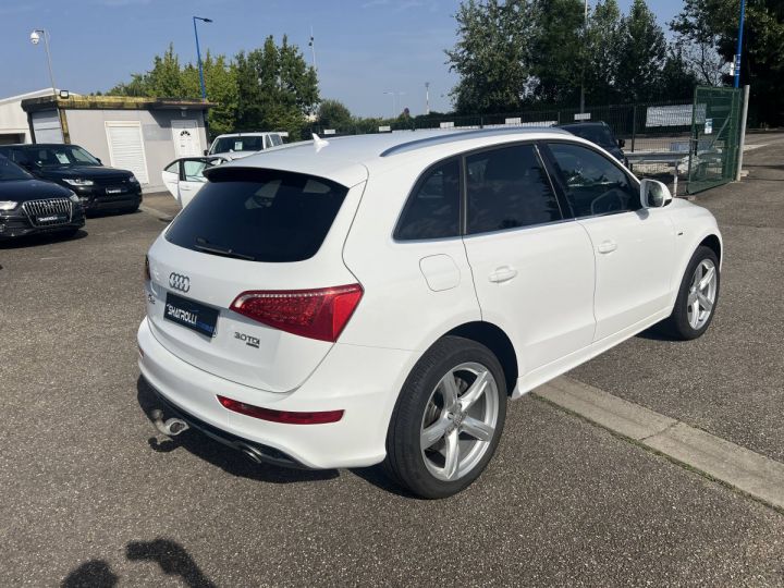 Audi Q5 3.0 V6 TDI 240ch S-line Quattro S tronic 7 GPS Attélage BLANC - 5