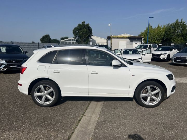 Audi Q5 3.0 V6 TDI 240ch S-line Quattro S tronic 7 GPS Attélage BLANC - 8