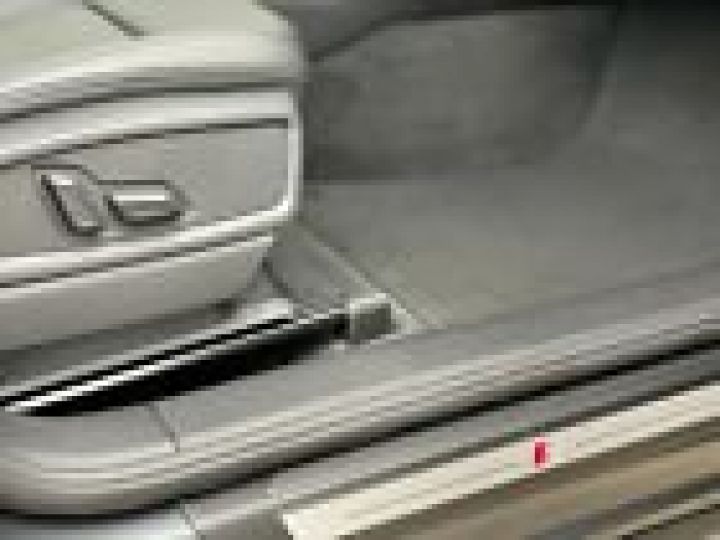 Audi Q5 55 TFSI e 367 S tronic 7 Quattro S line / Toit Panoramique / Drive Select / Garantie 12 mois Gris Daytona - 14