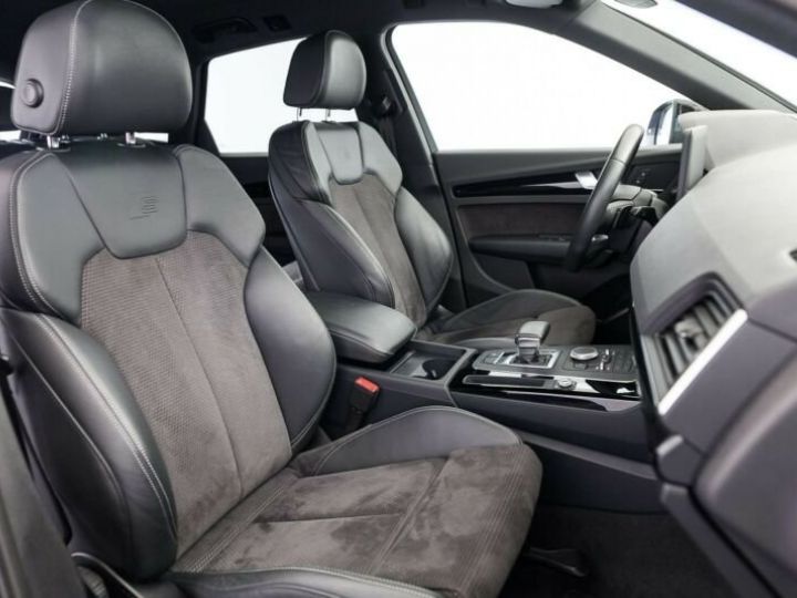 Audi Q5 SLINE noir - 9