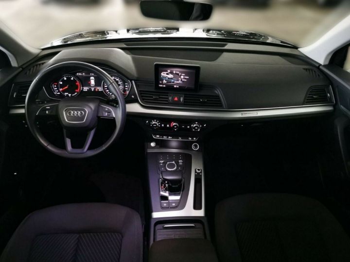Audi Q5 TDI 190 QUATTRO S TRONIC 7 11/2018 noir métal - 6