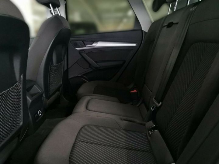 Audi Q5 TDI 190 QUATTRO S TRONIC 7 11/2018 noir métal - 7