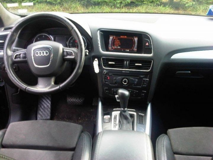 Audi Q5 V6 3.0 TDI 240cv FAP Quattro S-tronic     Diesel NOIR - 7