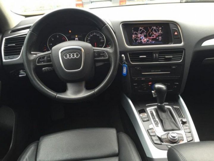 Audi Q5 V6 3.0 TDI 240CV QUATTRO AMBITION LUXE S-TRONIC7     Diesel GRIS CLAIR - 12