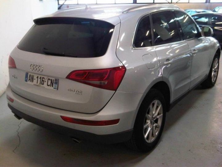 Audi Q5 V6 3.0 TDI 240cv S TRONIC7 AMBITION LUXE     Diesel GRIS ARGENT - 11