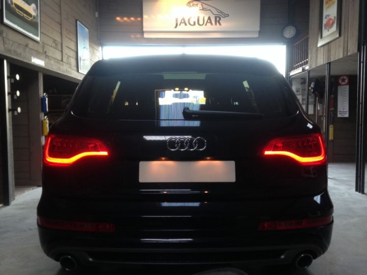 Audi Q7 3.0 TDI 240 cv Avus 7 Pl Noir - 3