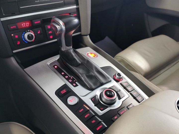 Audi Q7  3.0 TDI 245 clean diesel quattro/ 7 places*07/2015 gris  métal - 18