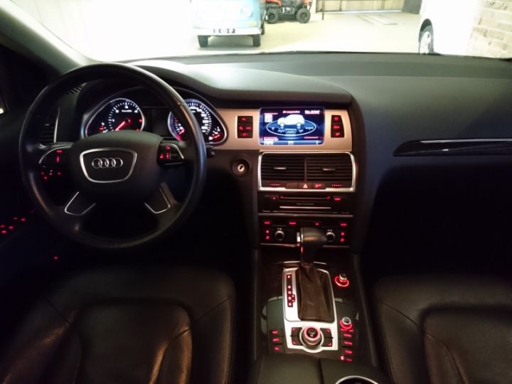 Audi Q7 3.0 TDI 245 cv Avus 7PL Noir - 5
