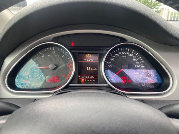 Audi Q7 3.0 V6 TDI 240CH DPF AVUS QUATTRO TIPTRONIC 7 PLACES Gris - 11