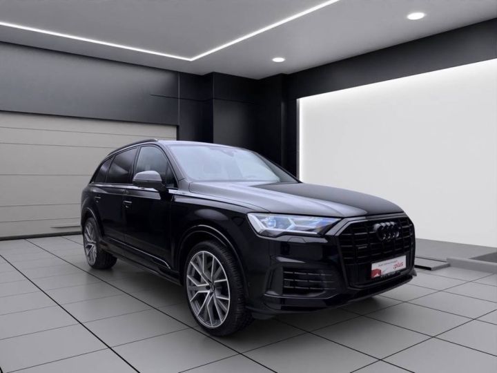 Audi Q7 55 TFSIe Qu S LINE Noir - 1