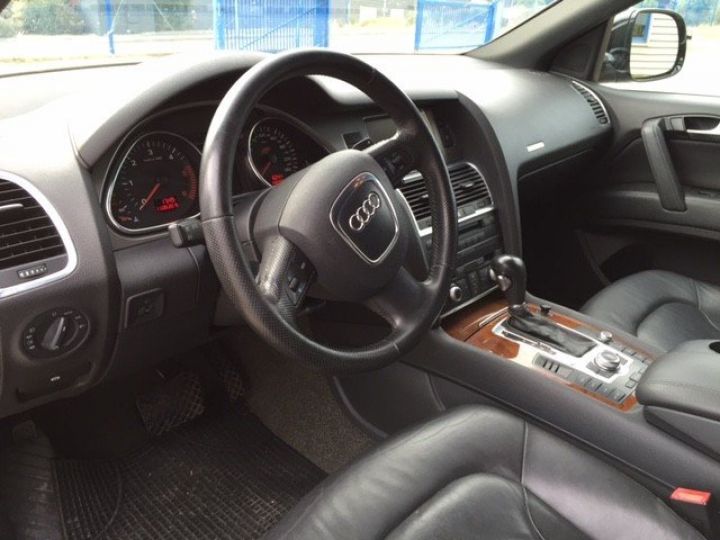 Audi Q7 V6 3.0 TDI QUATTRO AMBITION LUXE TIPTRONIC     Diesel NOIR - 5