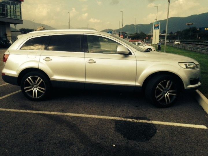 Audi Q7 V6 3.0 TDI TIPTRONIC 7 PLACES AMBITION LUXE     Diesel GRIS CLAIR - 8