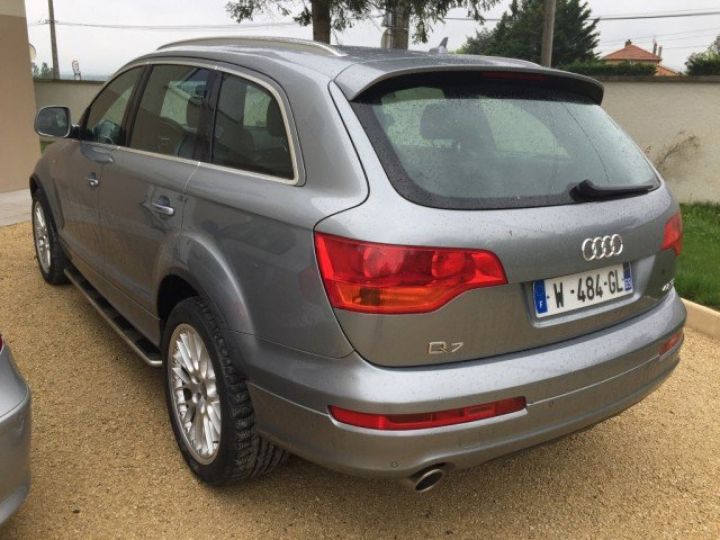 Audi Q7 V8 4.2 TDI QUATTRO S LINE 7 PLACES     Diesel GRIS METAL - 19