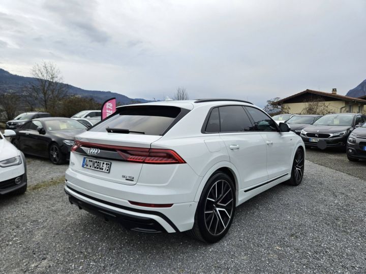 Audi Q8 50 TDI 286ch S line quattro tiptronic 8 157g BLANC - 4