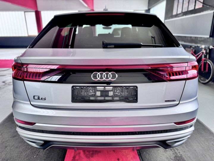 Audi Q8 50TDI 3x S Line Pano Matrix Air ACC B&O 360° Argent Métallisé - 5