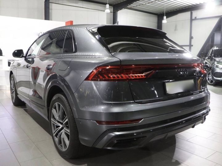 Audi Q8 55 TFSIe QUATTRO S-LINE PACK SPORT PLUS Gris - 9