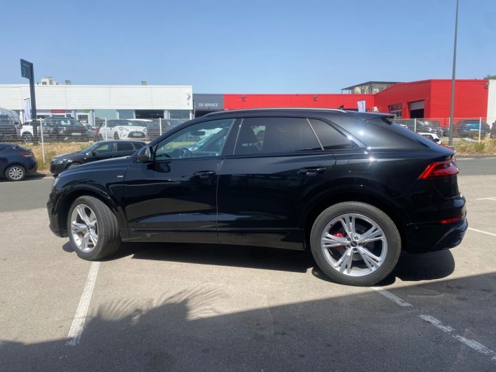 Audi Q8 60 TFSIe Compétition Origine France 1ère main Noir - 12