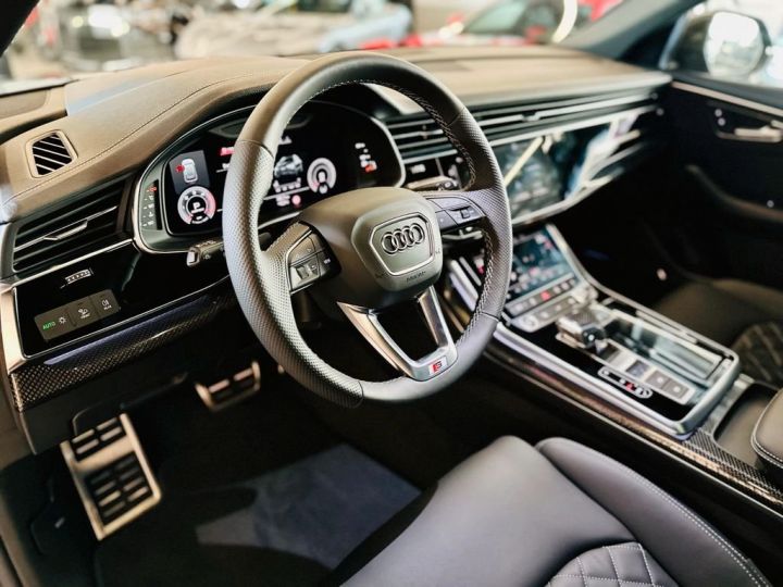 Audi Q8 COMPETITION Plus NOIR - 7