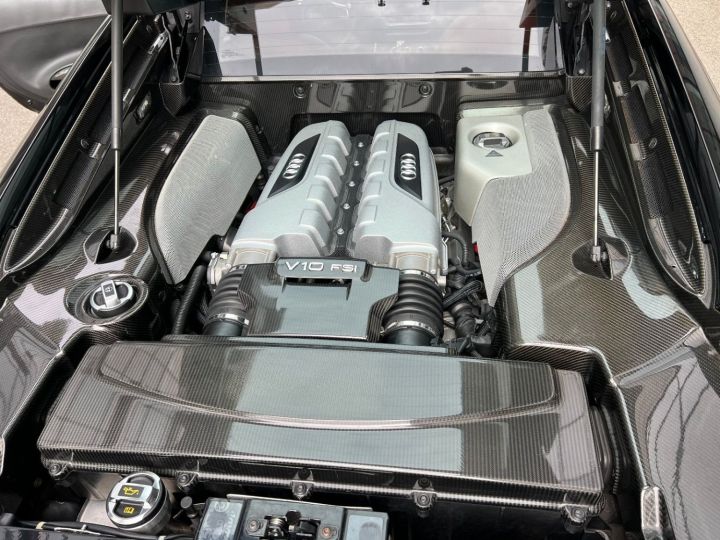 Audi R8 5.2 FSI V10 525ch CARBON CARPLAY CAMERA ENTRETIEN NOUVEAU GARANTIE 12 MOIS NOIR - 10