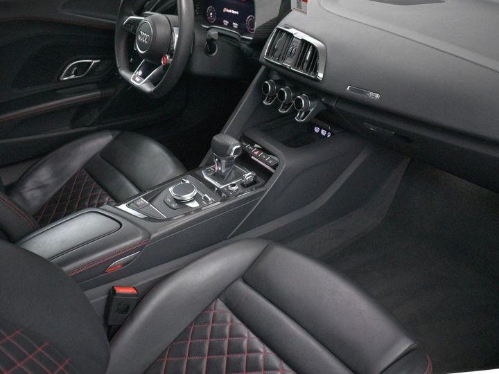 Audi R8 540ch FULL BLACK SIEGES RS CAMERA B&O GARANTIE AUDI Noir - 14