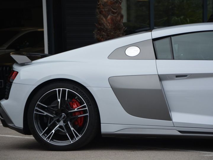 Audi R8 620 CV V10 Performance LOA 1 299 Euros Par mois Sièges Recaro Carbon Interieur et Moteur Gris Suzuka V 10 Gris - 4