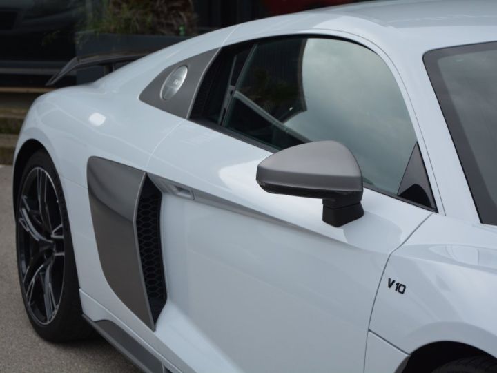 Audi R8 620 CV V10 Performance LOA 1 299 Euros Par mois Sièges Recaro Carbon Interieur et Moteur Gris Suzuka V 10 Gris - 5