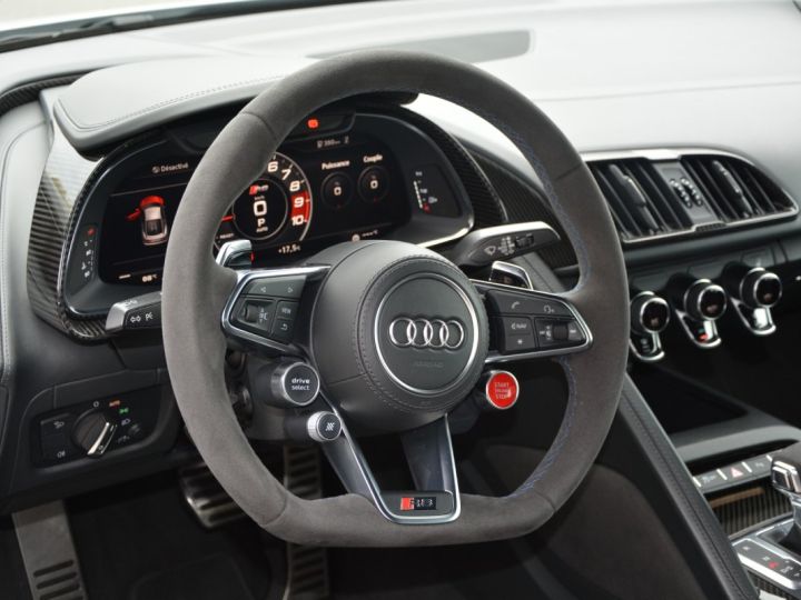 Audi R8 620 CV V10 Performance LOA 1 299 Euros Par mois Sièges Recaro Carbon Interieur et Moteur Gris Suzuka V 10 Gris - 11